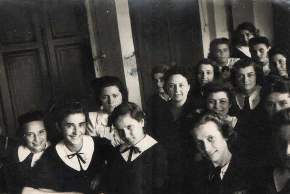 Снимки като учителка